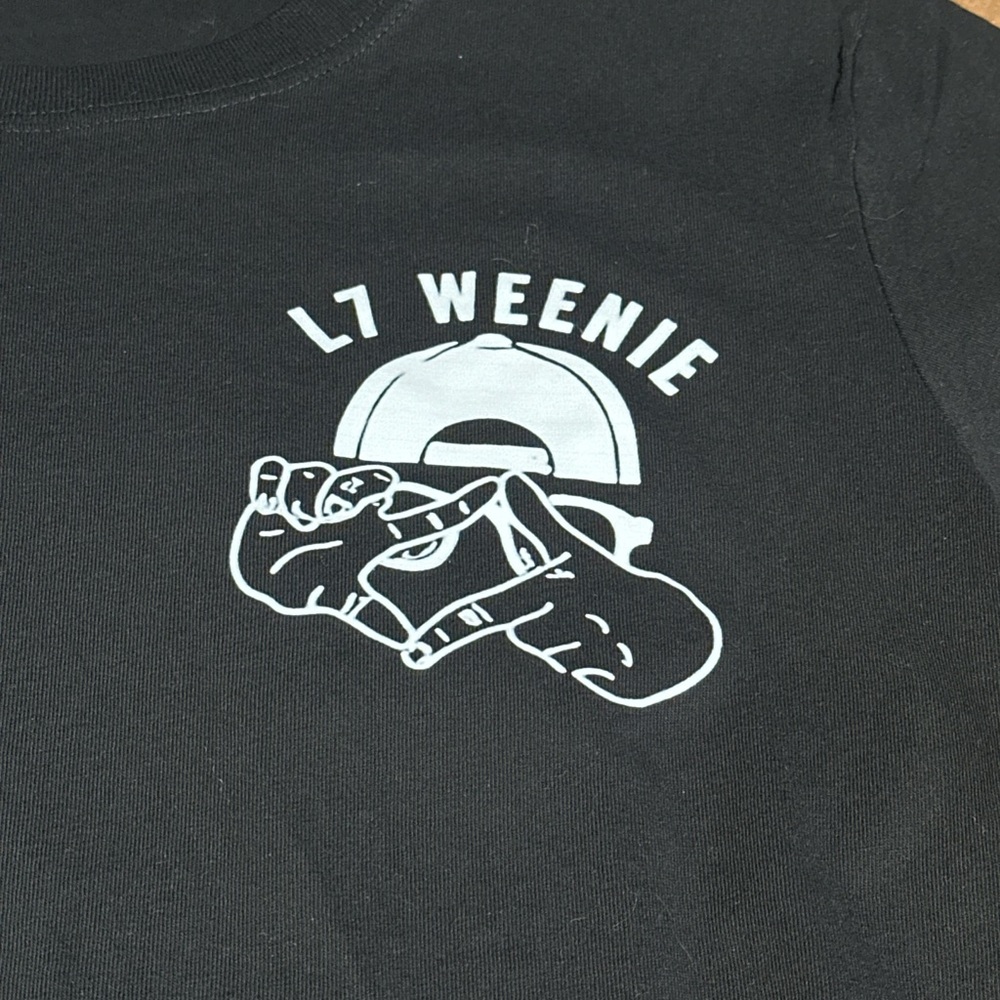 L7 weenie t with print on back